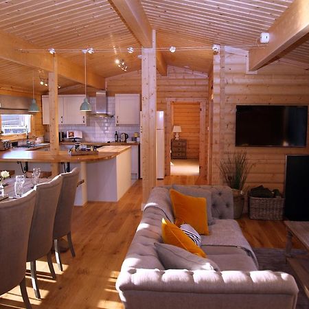 Cambridgeshire Lakes - Luxury Lodges In A Stunning Lake Location Gamlingay Zewnętrze zdjęcie