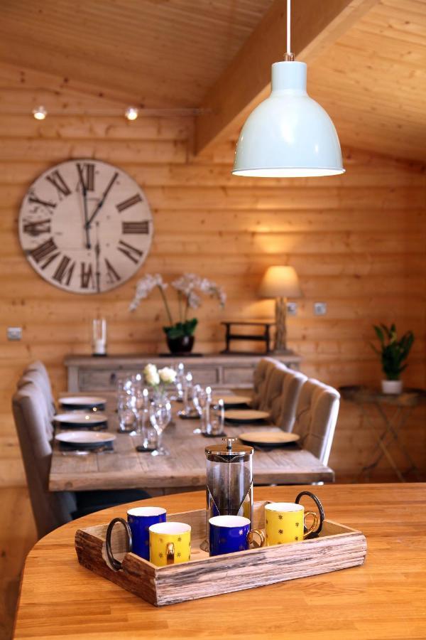 Cambridgeshire Lakes - Luxury Lodges In A Stunning Lake Location Gamlingay Zewnętrze zdjęcie