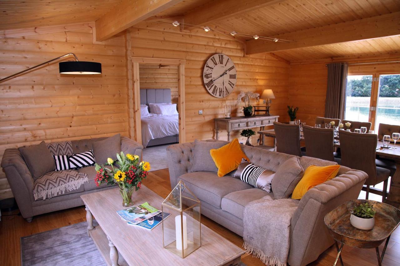 Cambridgeshire Lakes - Luxury Lodges In A Stunning Lake Location Gamlingay Zewnętrze zdjęcie