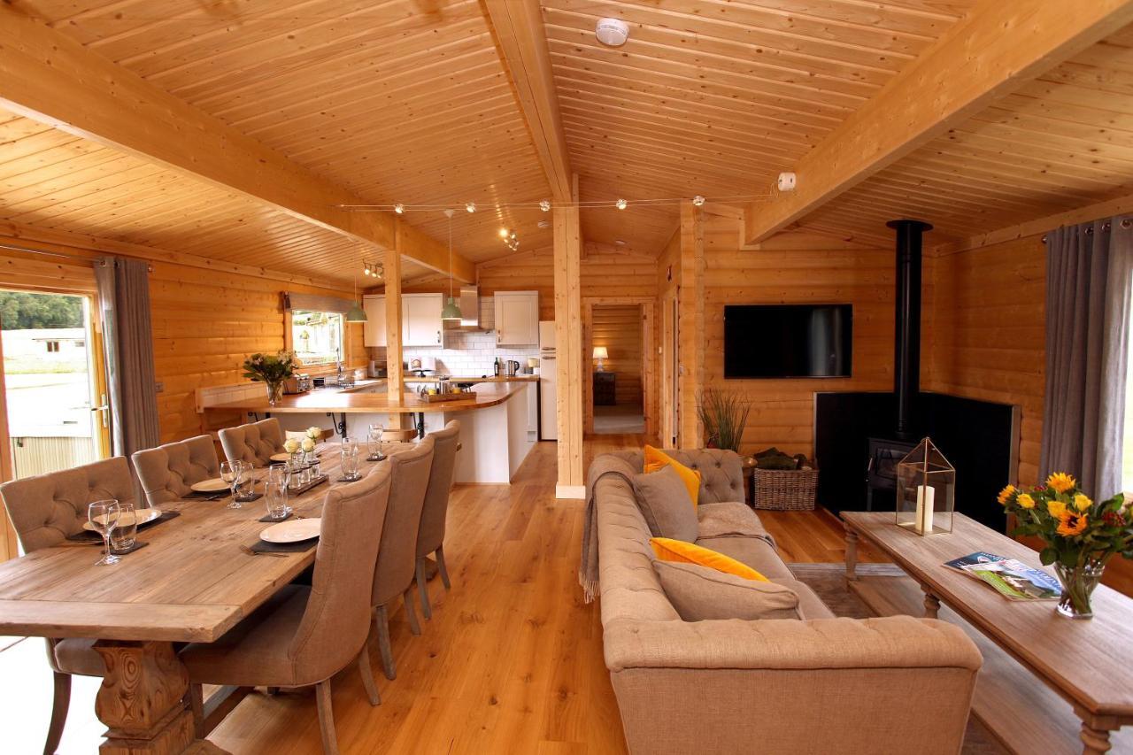 Cambridgeshire Lakes - Luxury Lodges In A Stunning Lake Location Gamlingay Zewnętrze zdjęcie