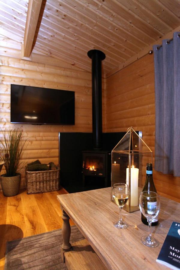 Cambridgeshire Lakes - Luxury Lodges In A Stunning Lake Location Gamlingay Zewnętrze zdjęcie